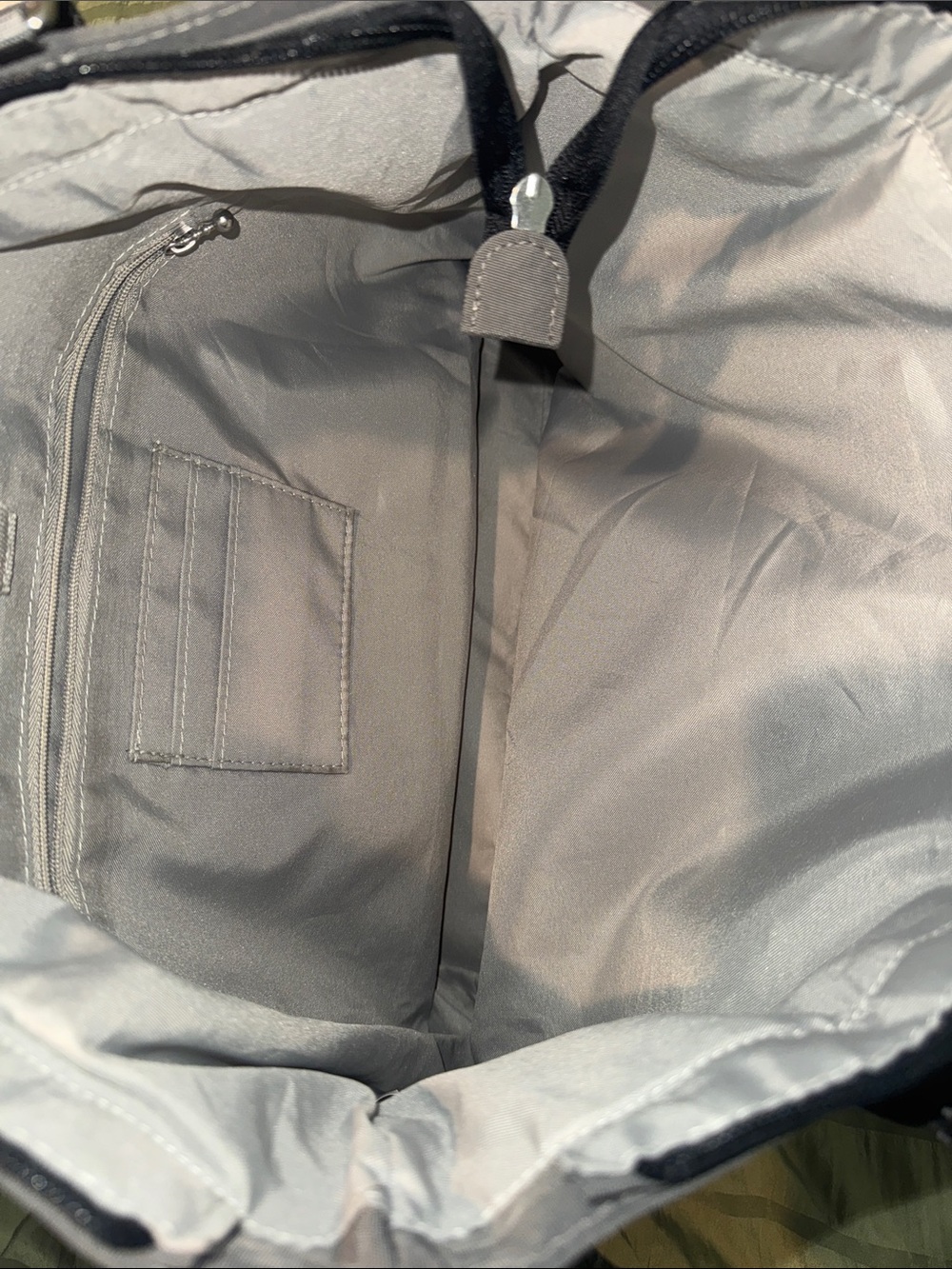 Baggallini tote bag - Picture 5 of 9